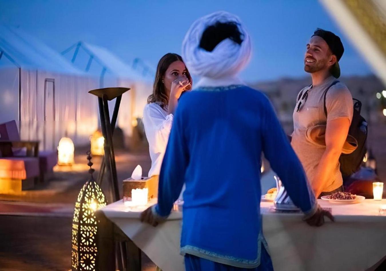 Merzouga Nomadic Luxury Camp מראה חיצוני תמונה