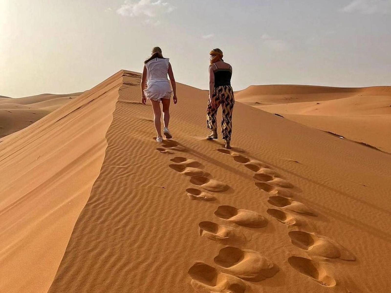 Merzouga Nomadic Luxury Camp מראה חיצוני תמונה