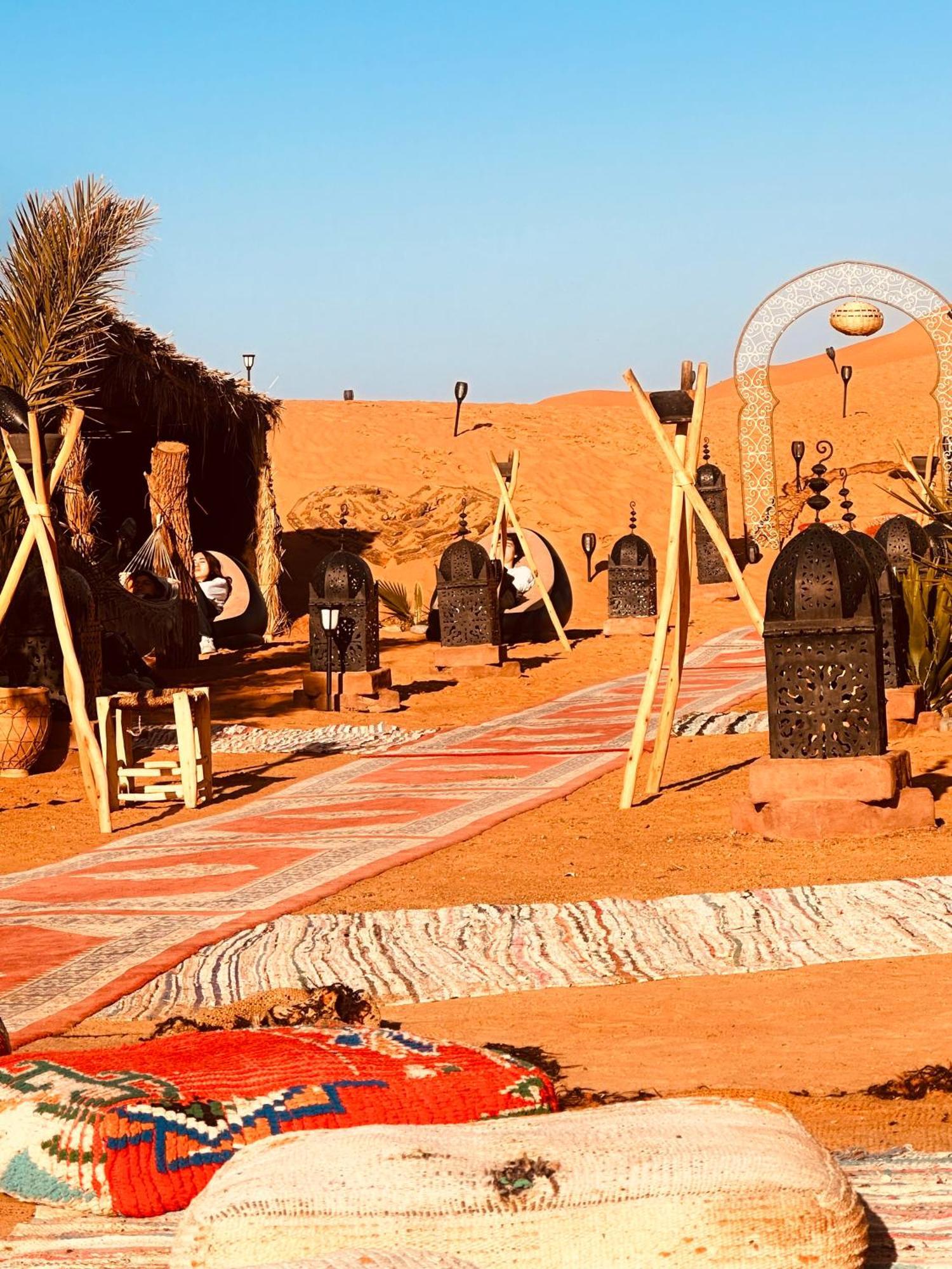 Merzouga Nomadic Luxury Camp מראה חיצוני תמונה